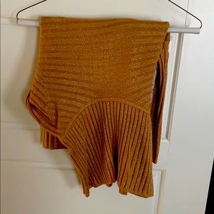 Dry cleaned worn once for NYE. Beautiful